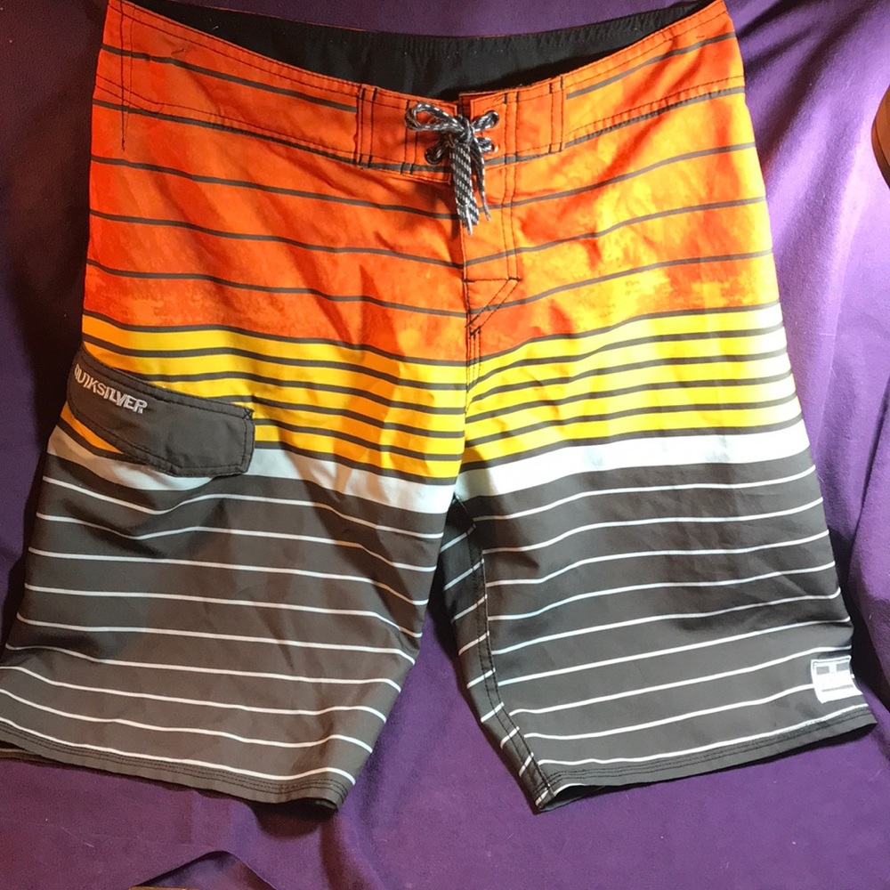 Men’s Quiksilver Board Shorts/Board shorts